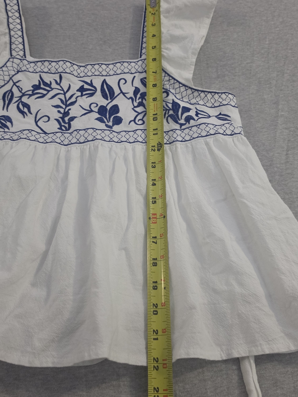 SHEIN White Tank Top with Blue Embroidered Bodice - Picture 5 of 6